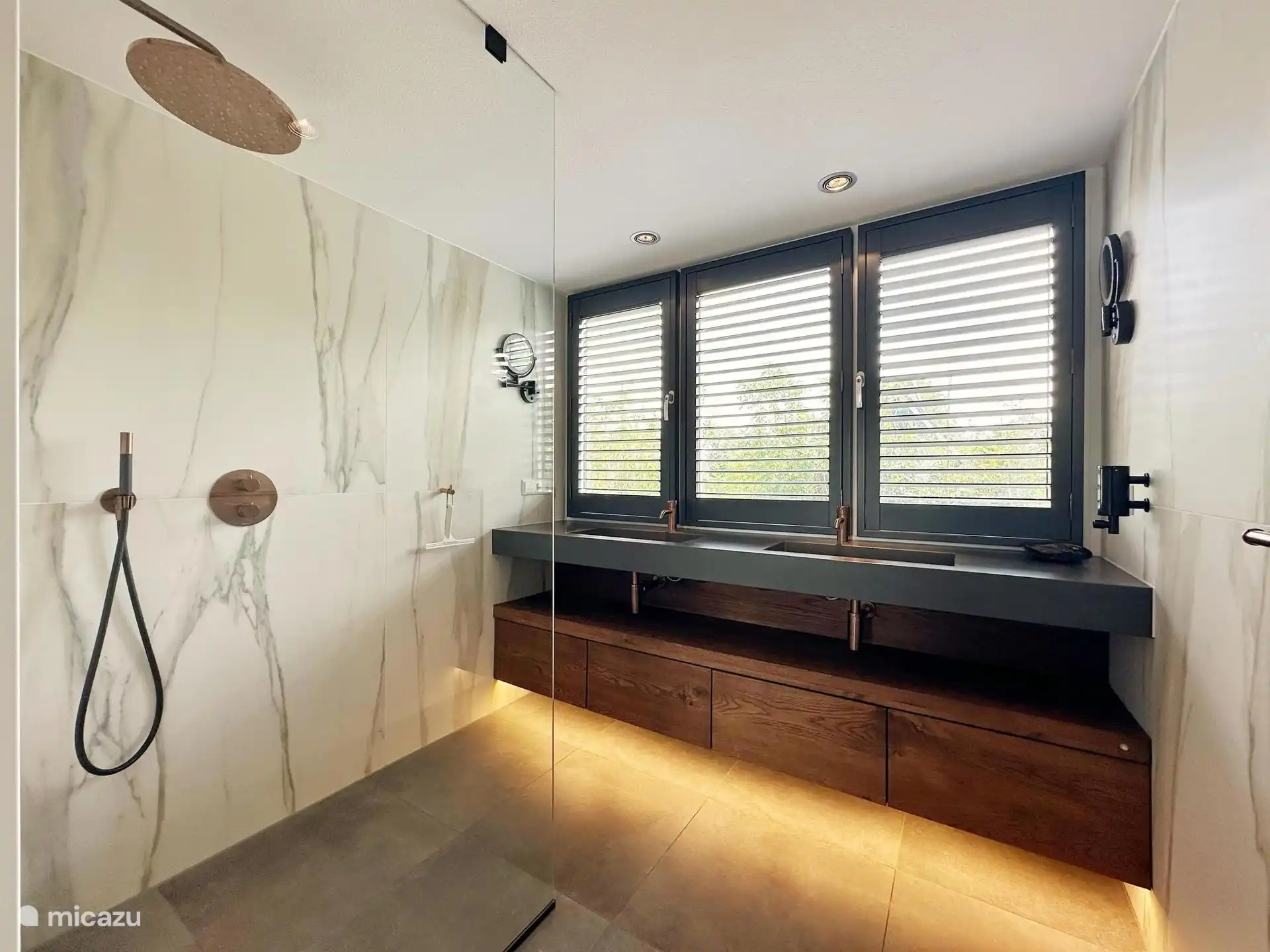 Badkamer met inloopdouche