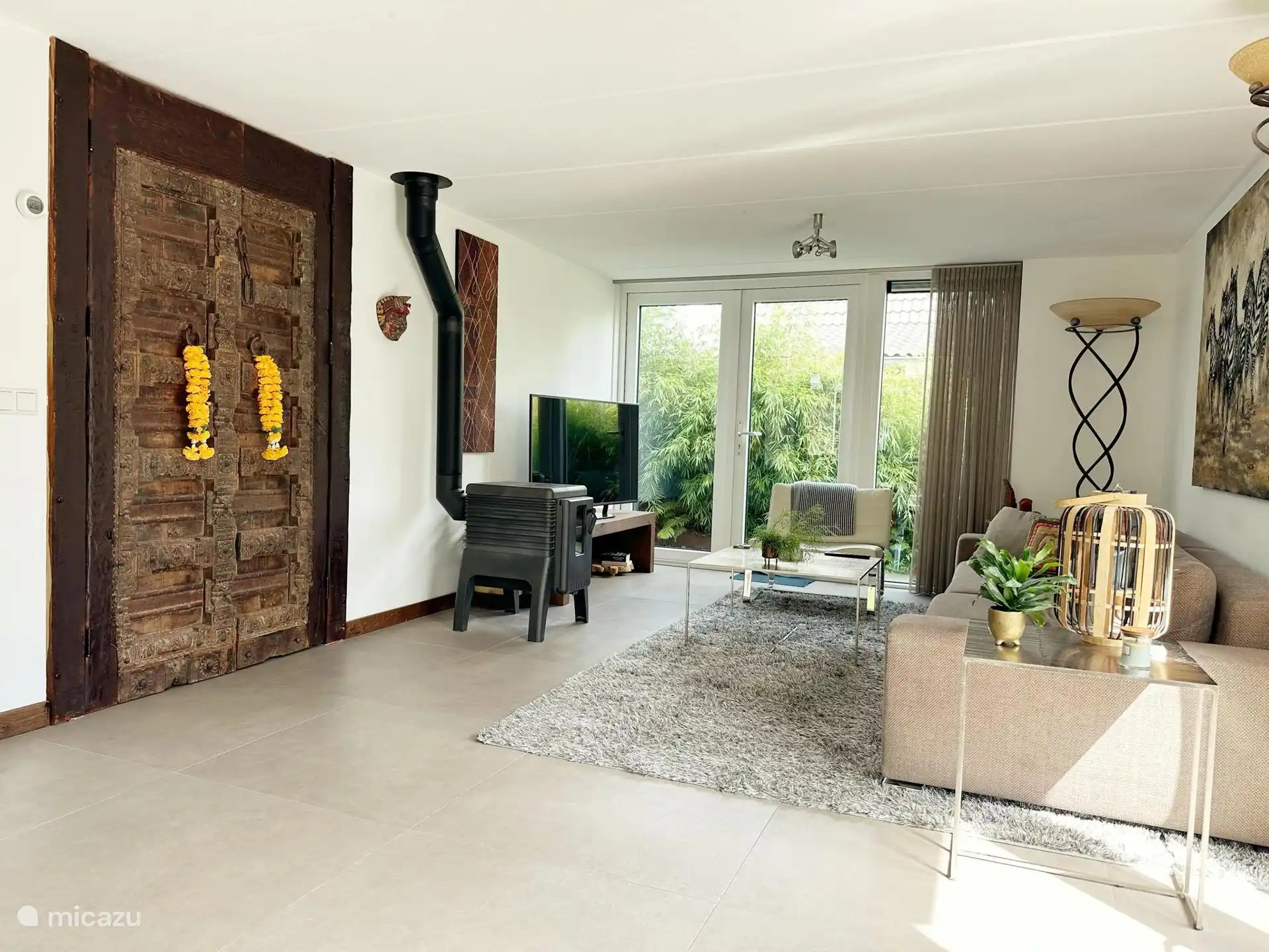Woonkamer met houtkachel