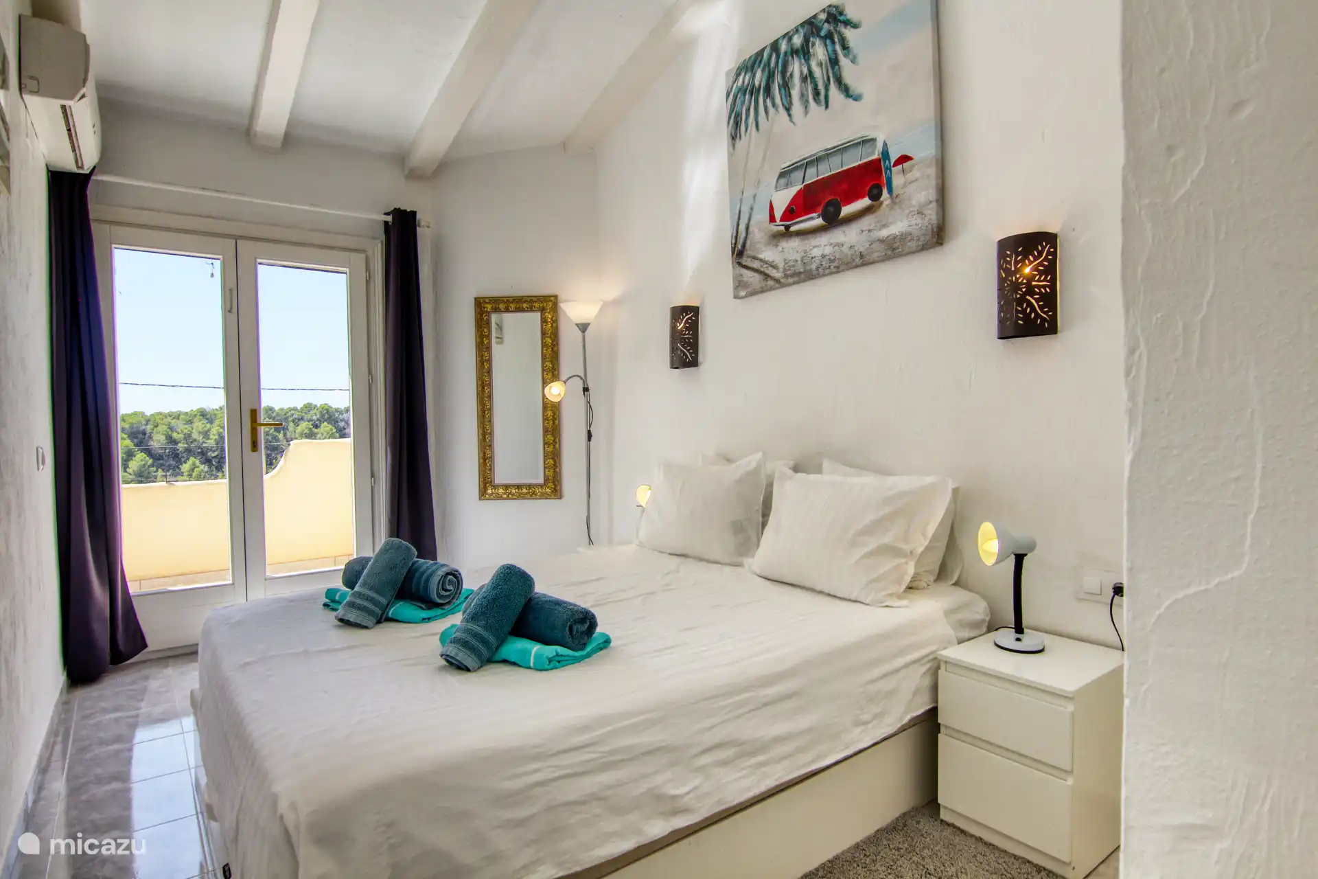Schlafzimmer 1