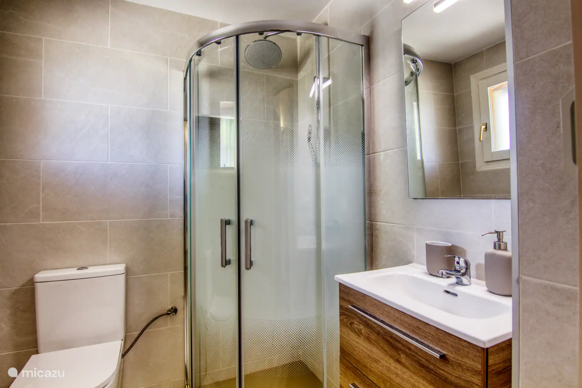 Badezimmer 1