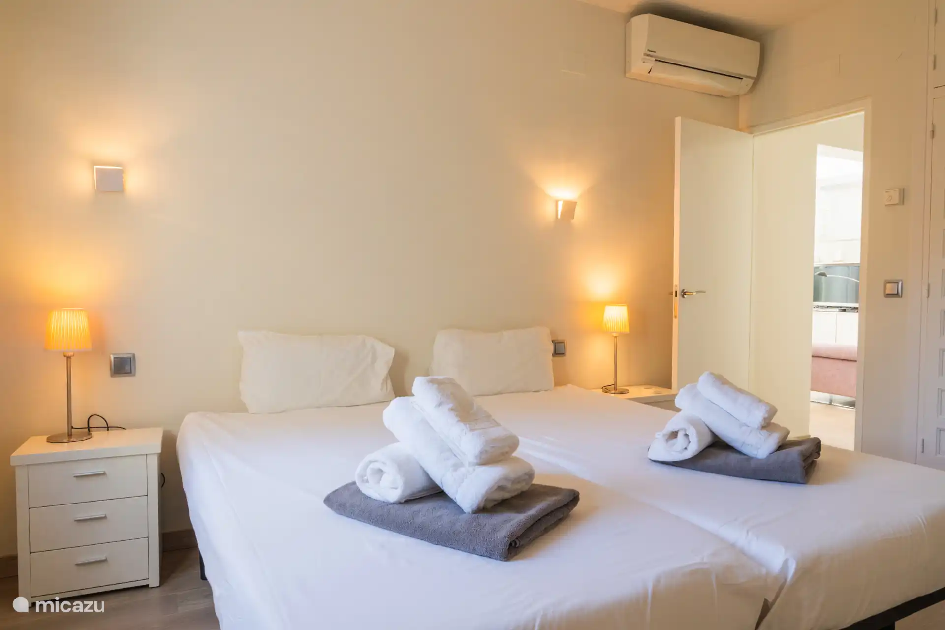 Schlafzimmer 2
