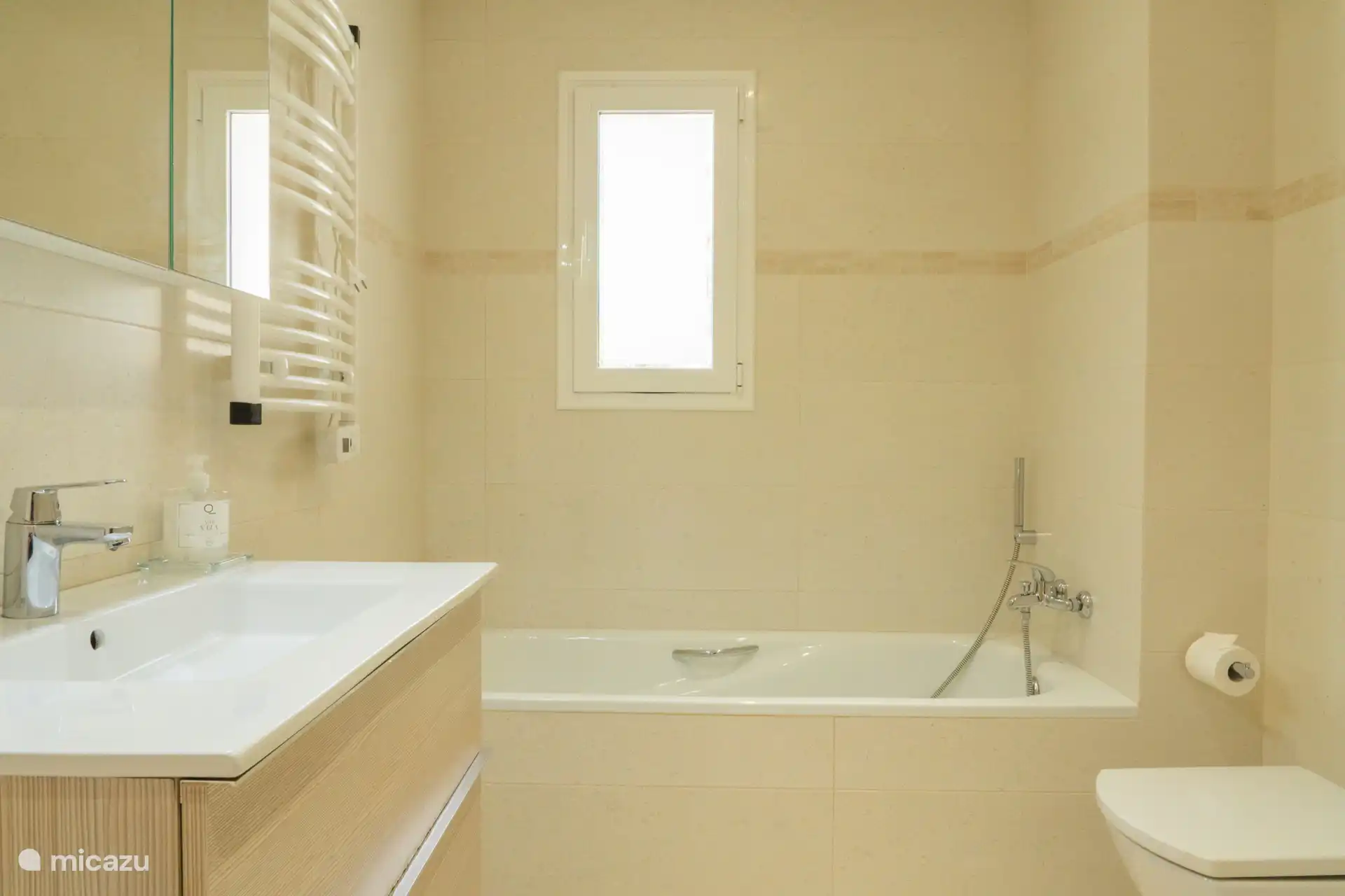 Badezimmer 1