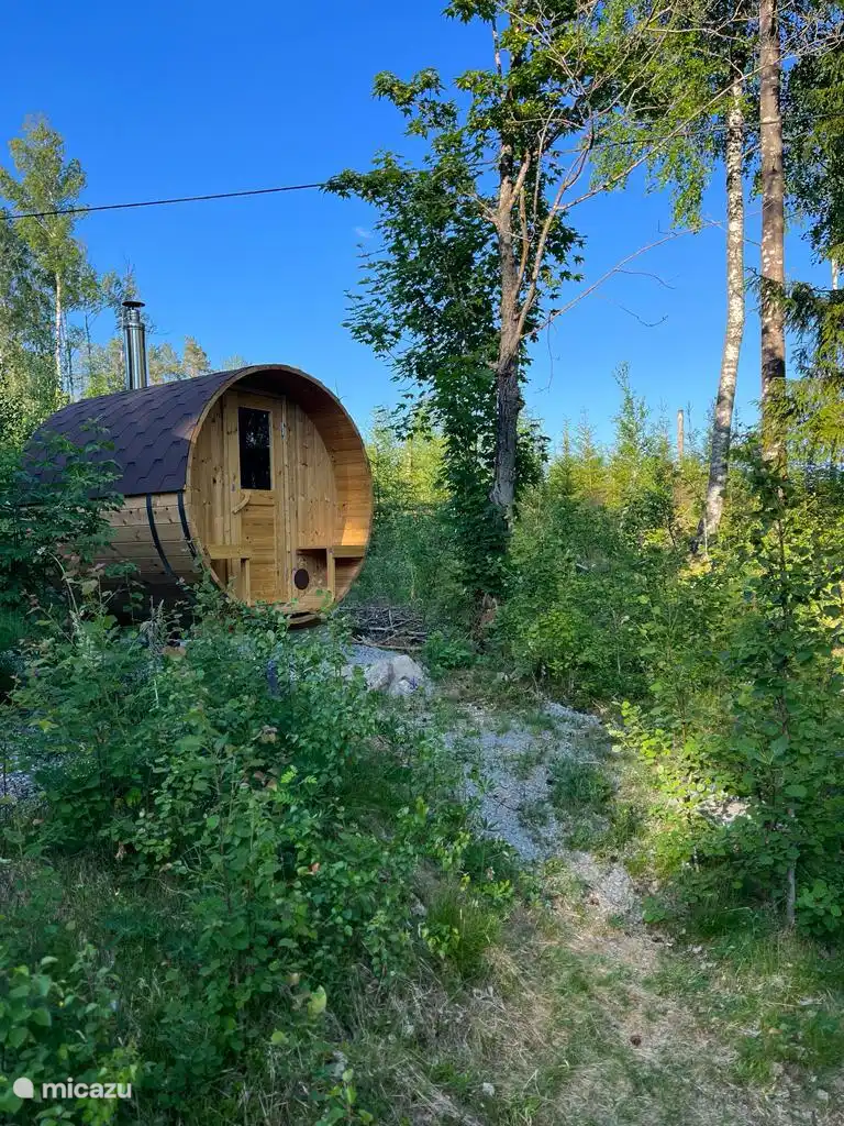Barrel sauna..