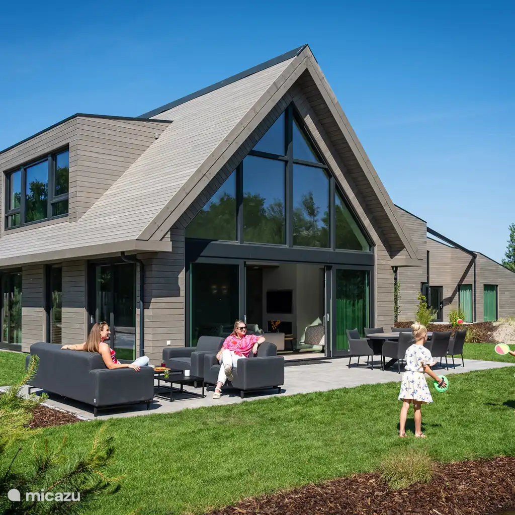 Deluxe villa 1-6p