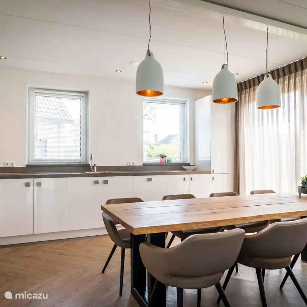 Deluxe villa 1-8p