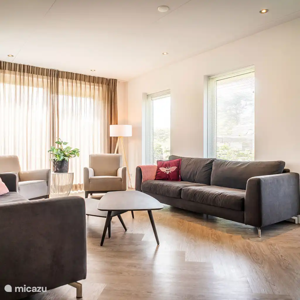 Deluxe villa 1-8p