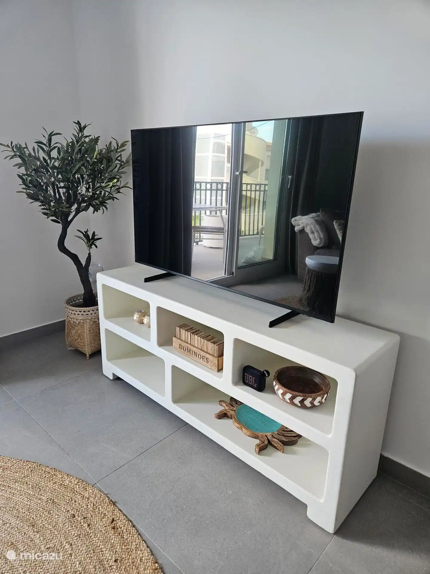 TV et WiFi
Le salon est équipé d’une télévision et d’un Wi-Fi gratuit