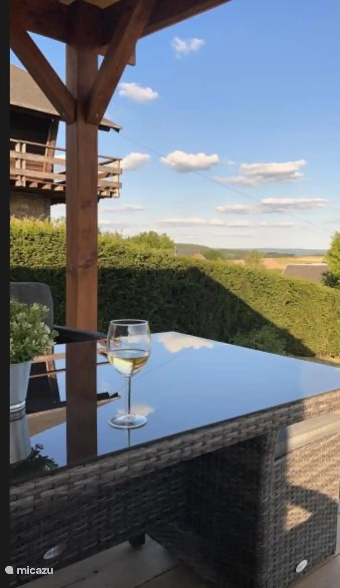 Zicht va,uit de pergola