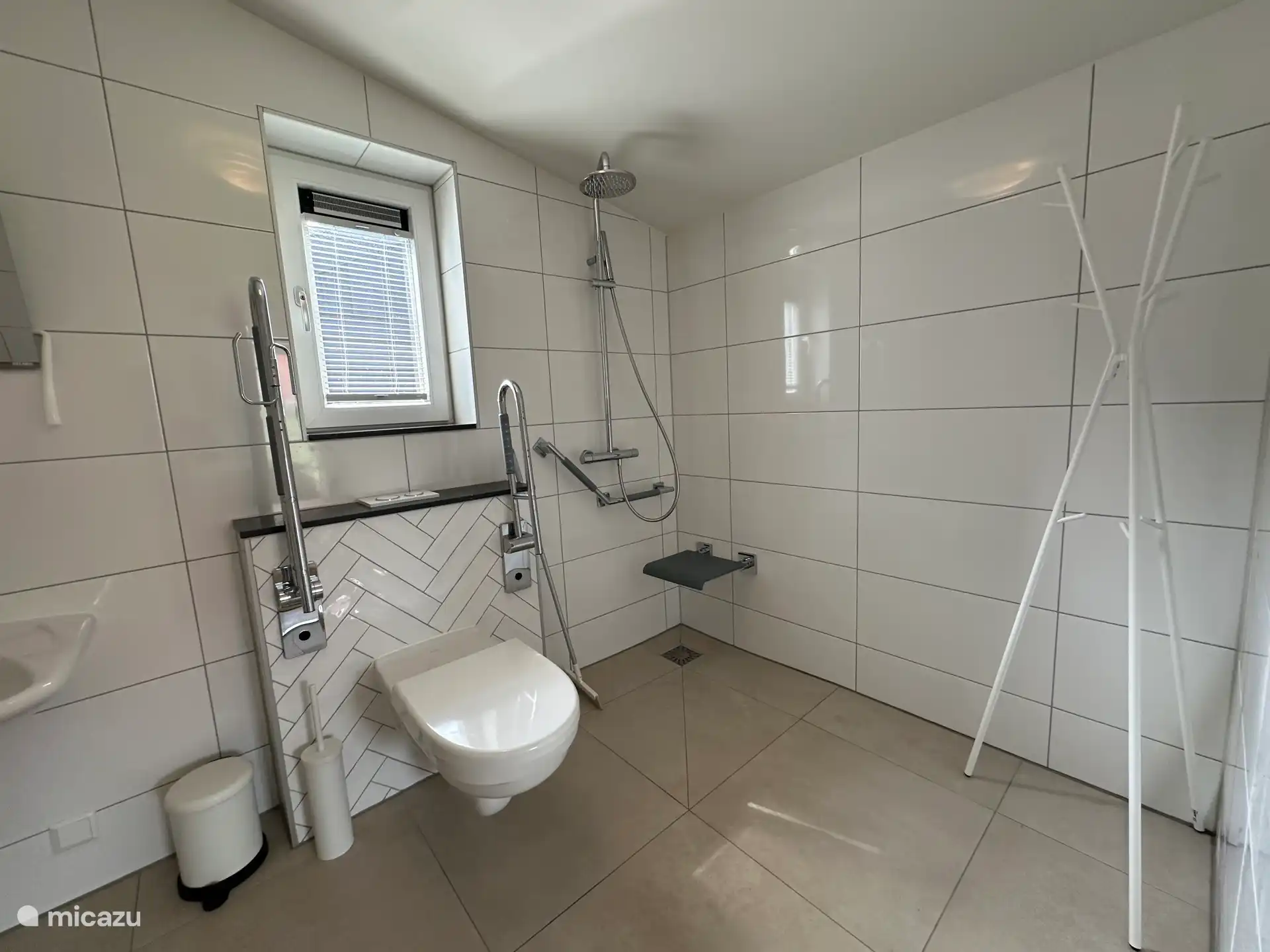 Aangepaste badkamer met douche