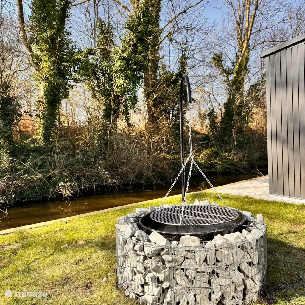 Vakantiehuis aan meertje - 85