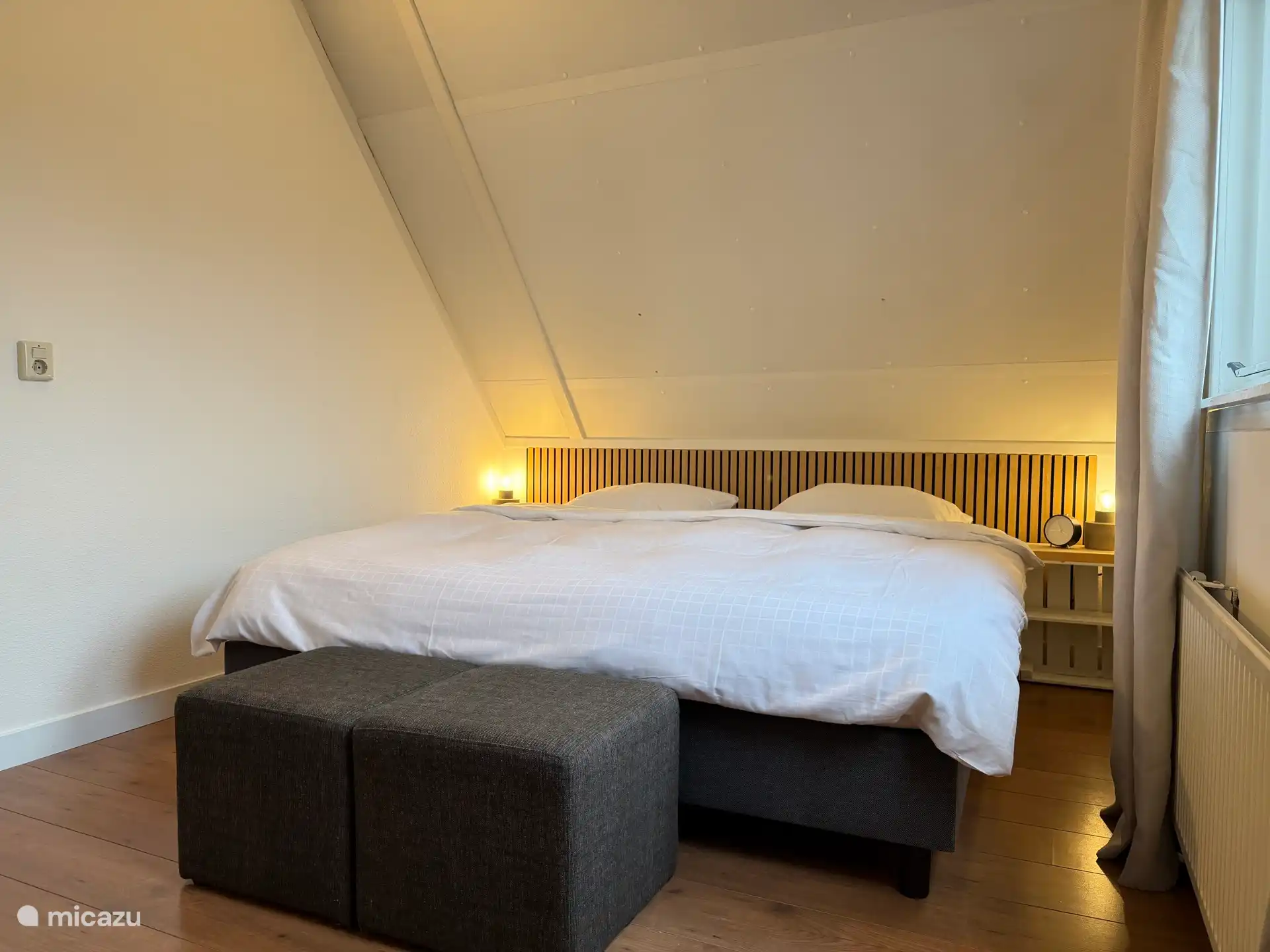 Slaapkamer met tweepersoonsbed