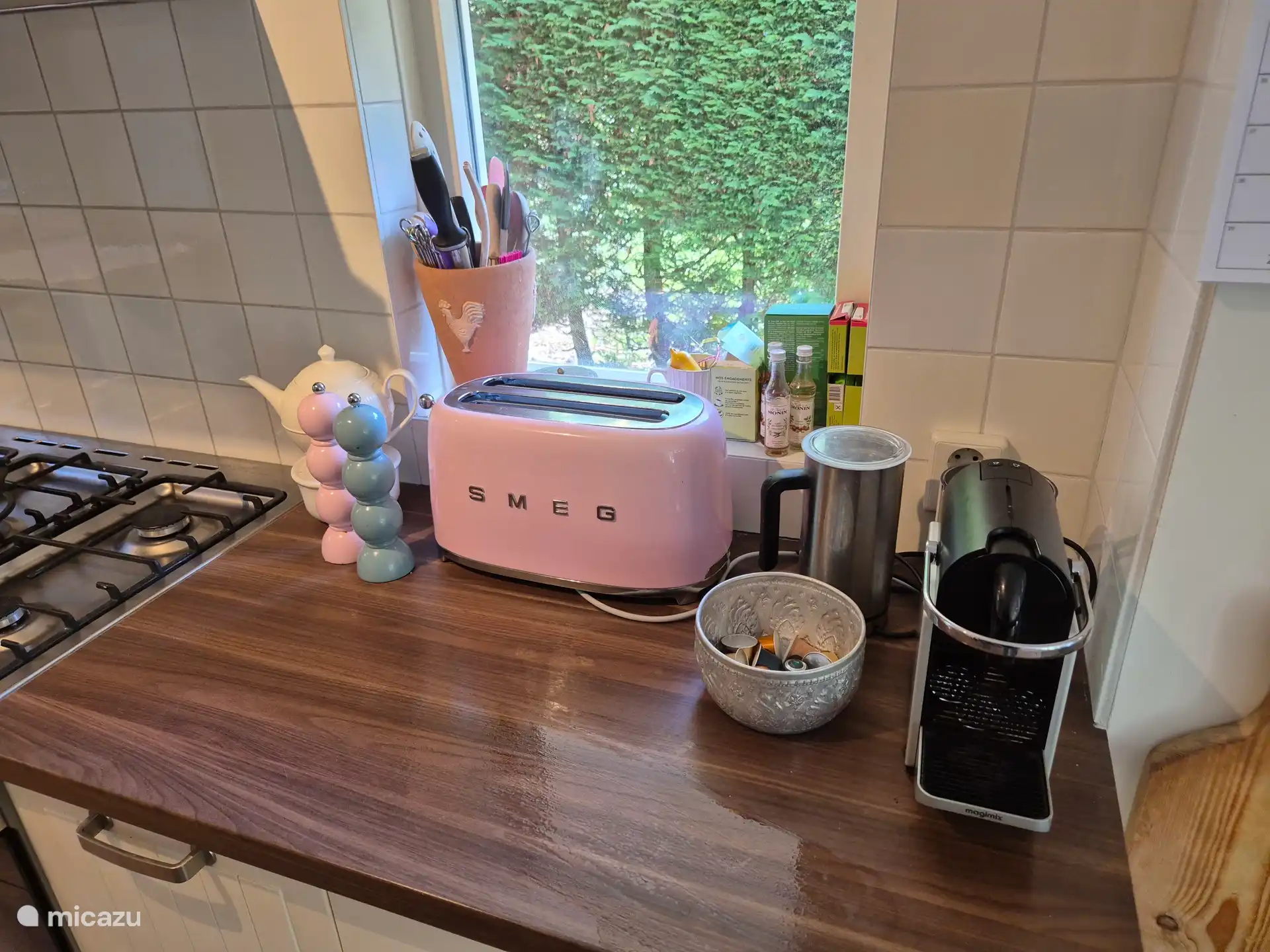 Keuken met apparatuur