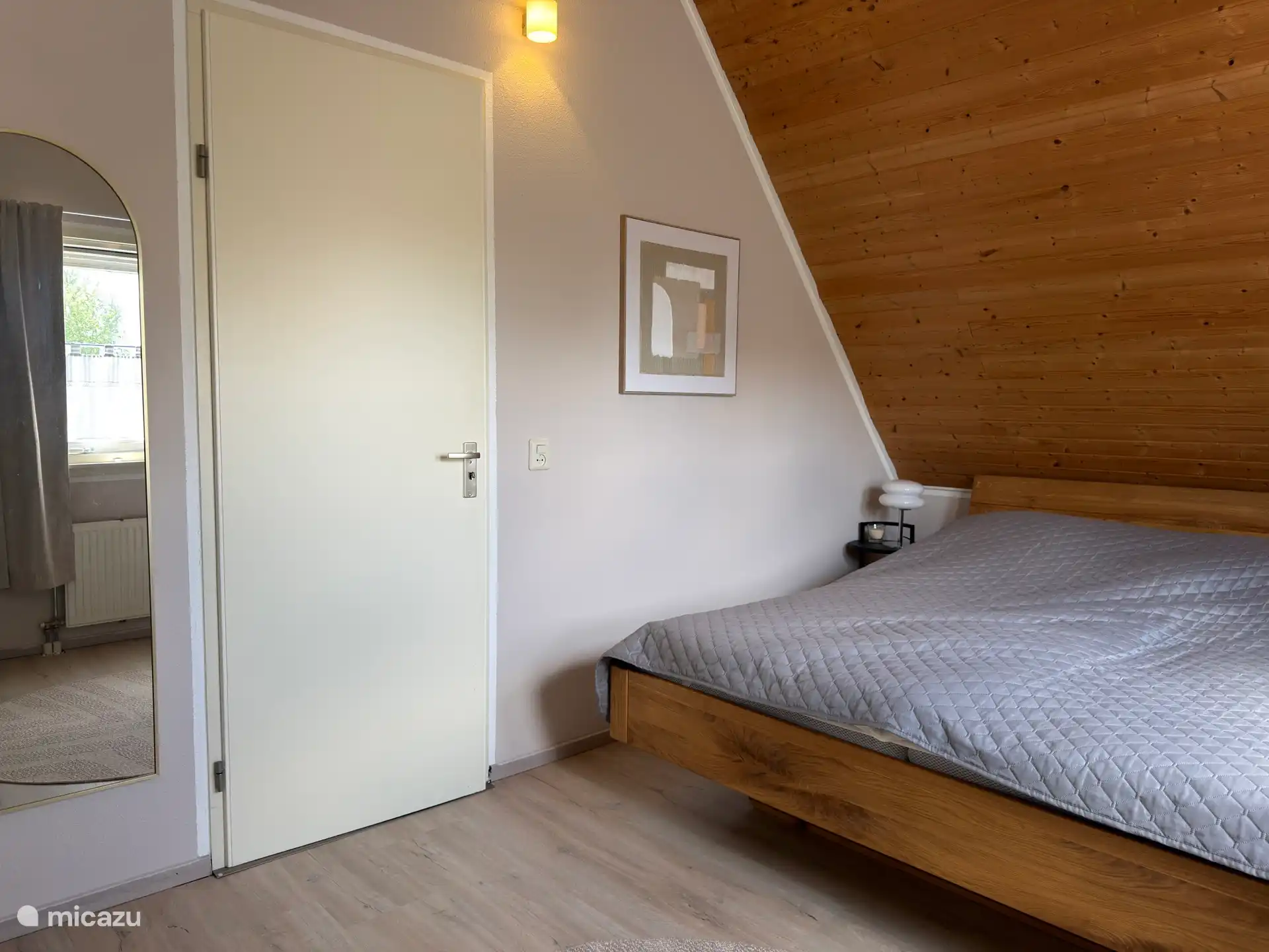 Slaapkamer met tweepersoonsbed