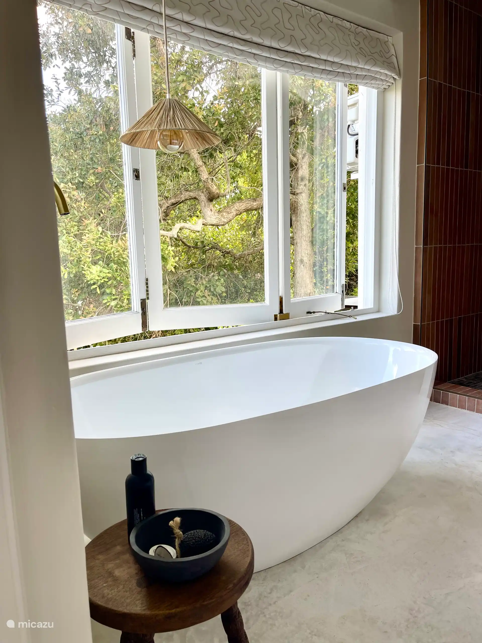 En suite bath