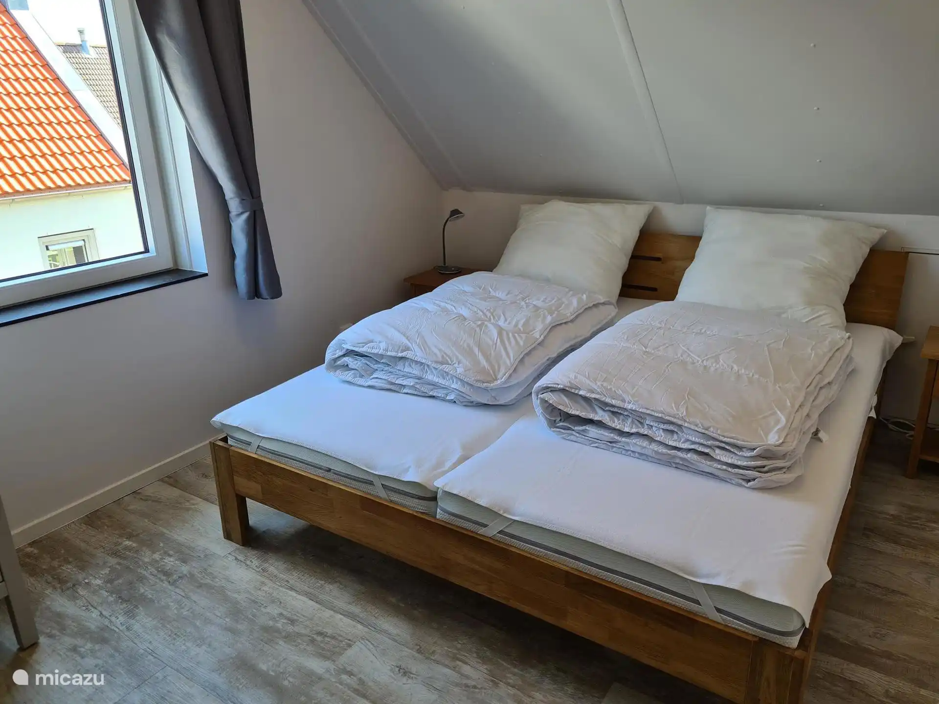 Slaapkamer met tweepersoonsbed