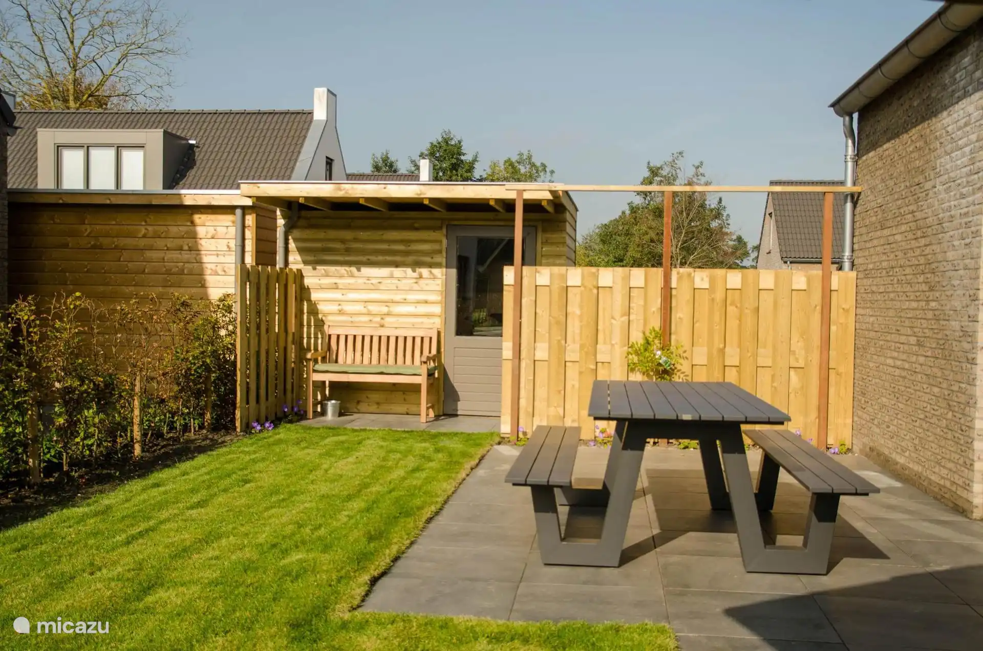 Garden with picnic table and canopy