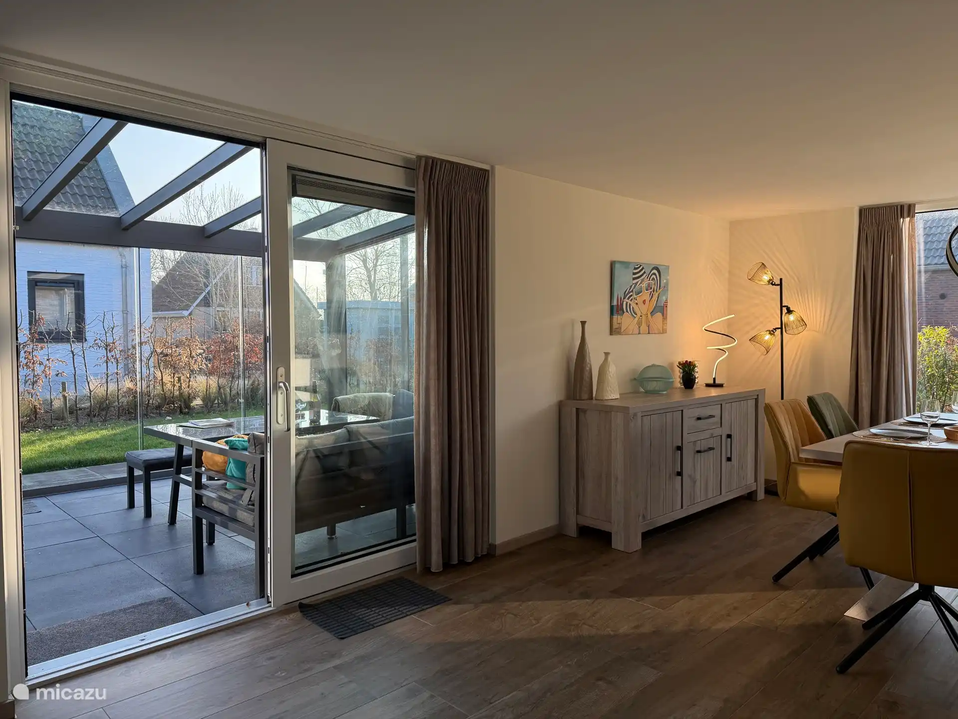 Woonkamer met veranda