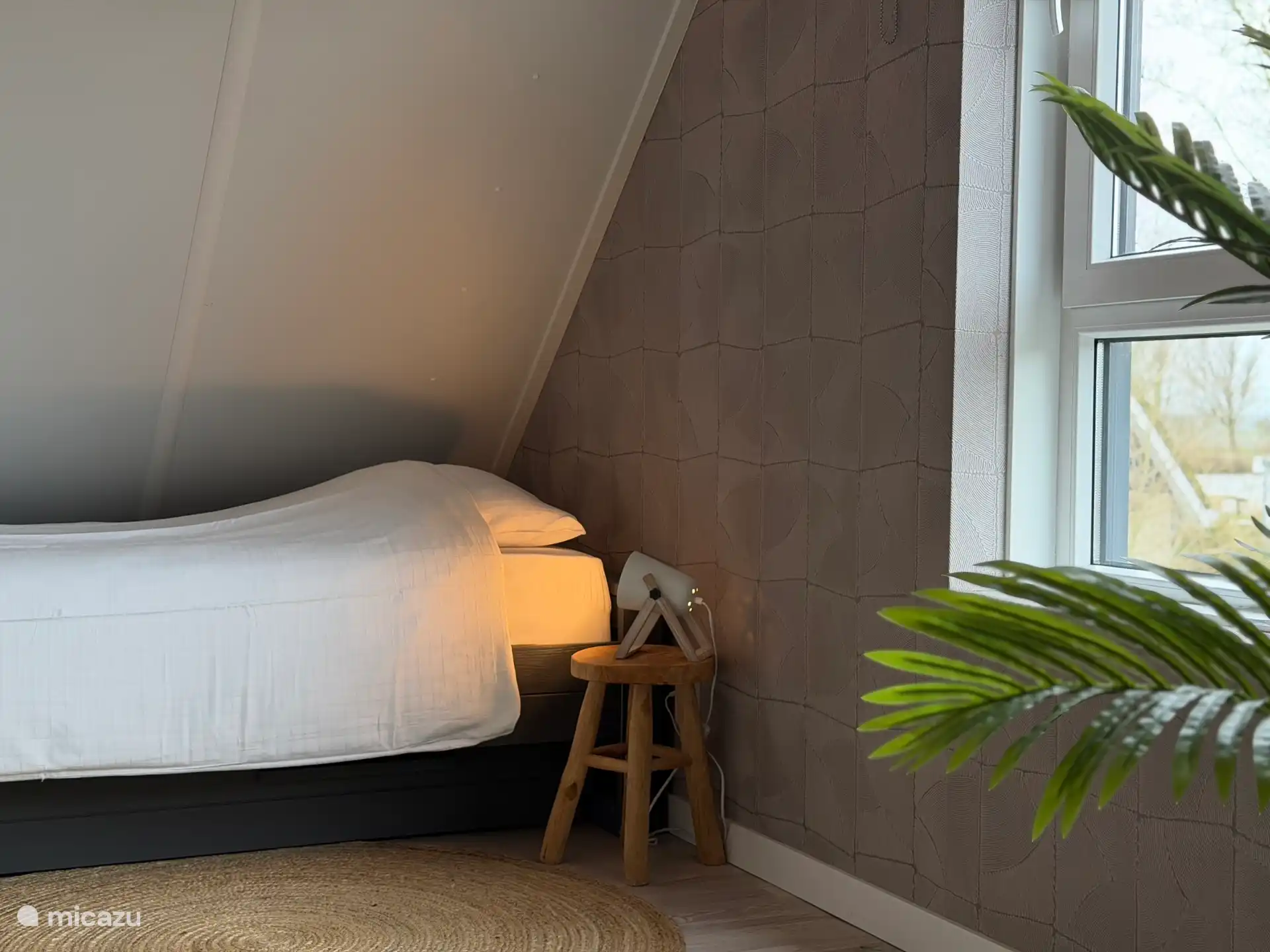 Slaapkamer met eenpersoonsbed