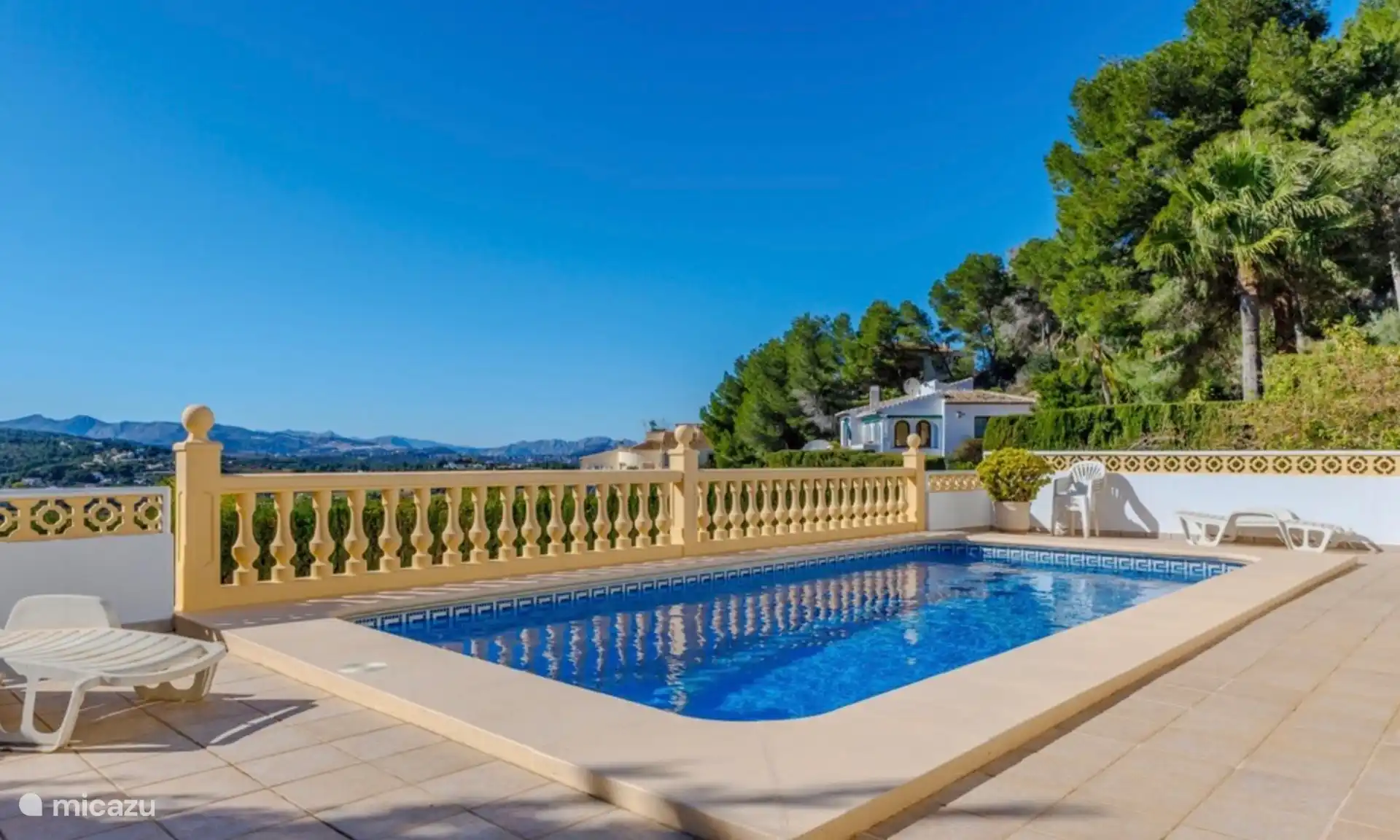 La piscina