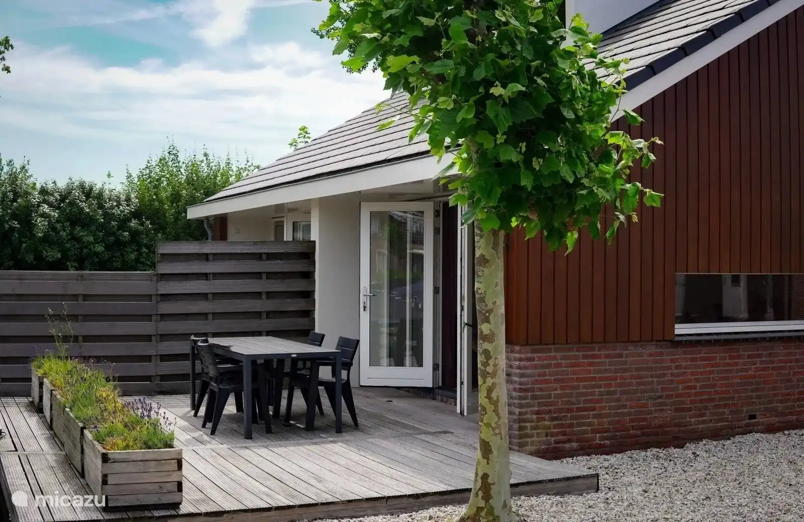 Schwimmendes Haus mit privatem Steg in Niederlande, Nordholland, Uitgeest - ferienhaus