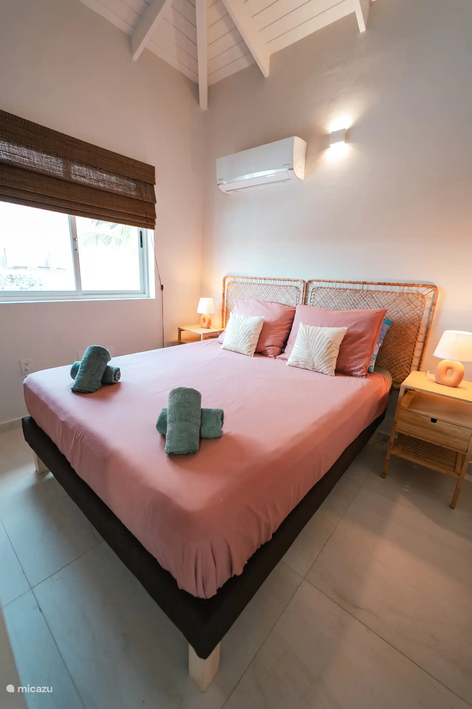 Slaapkamer 2 met queensize bed
