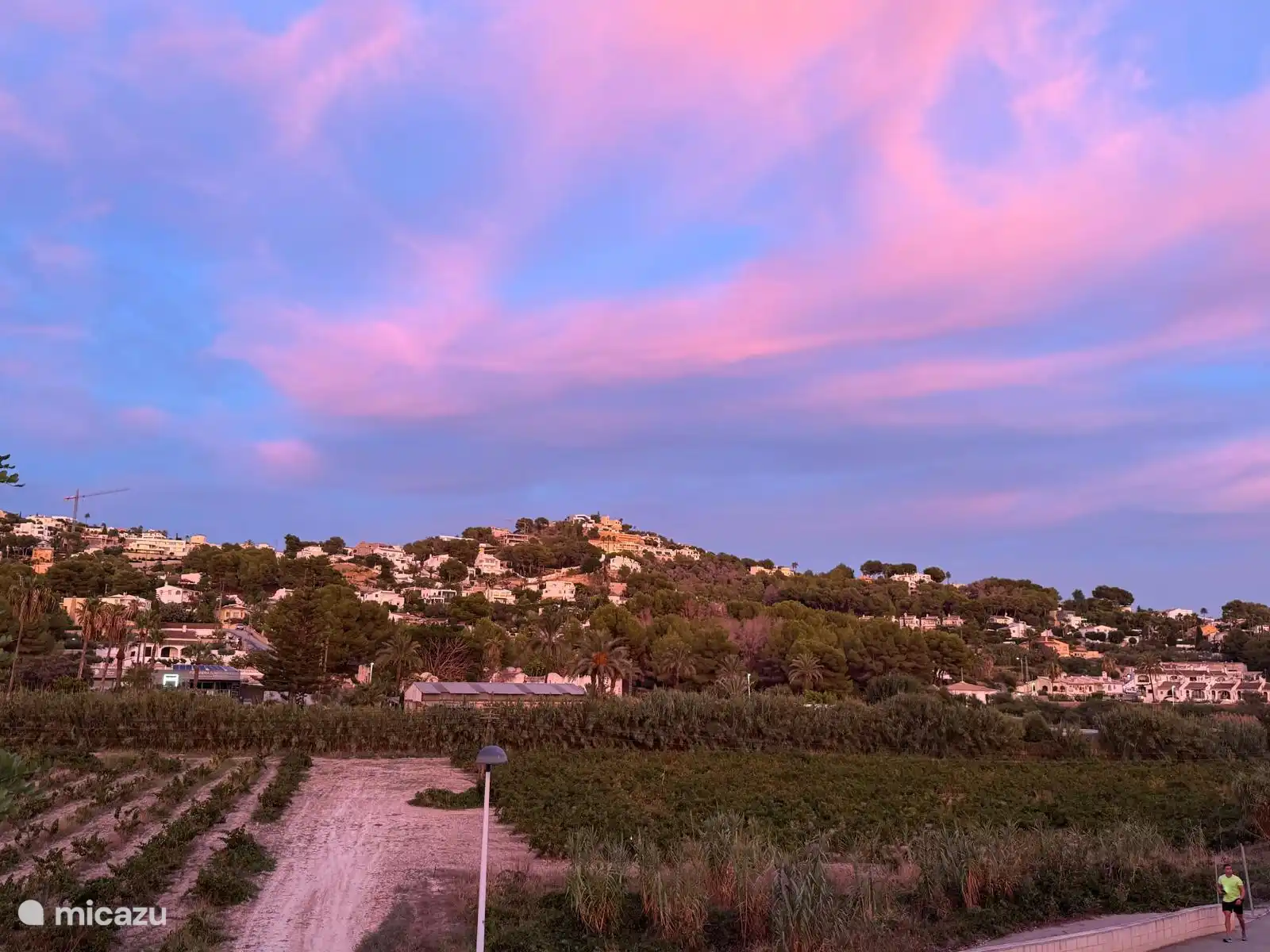Stunning views from sundeck over the vineyards and valley in the evening.