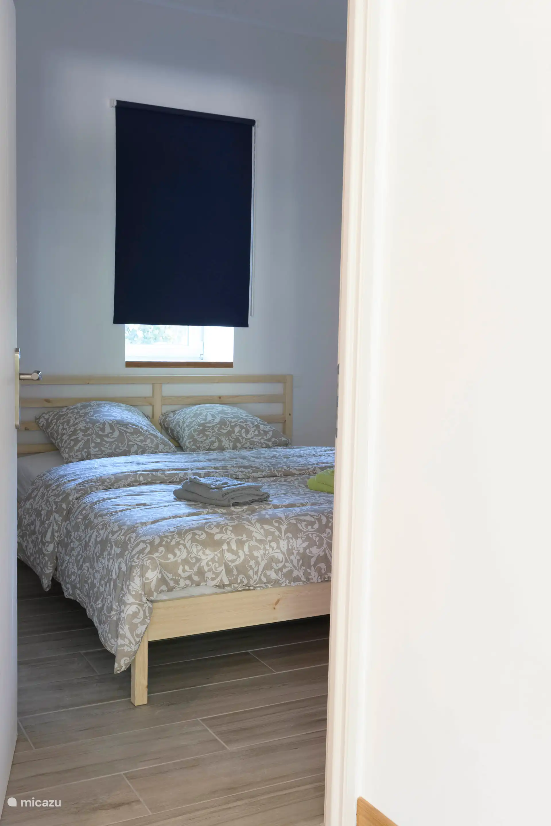 slaapkamer 1 met eigen badkamer