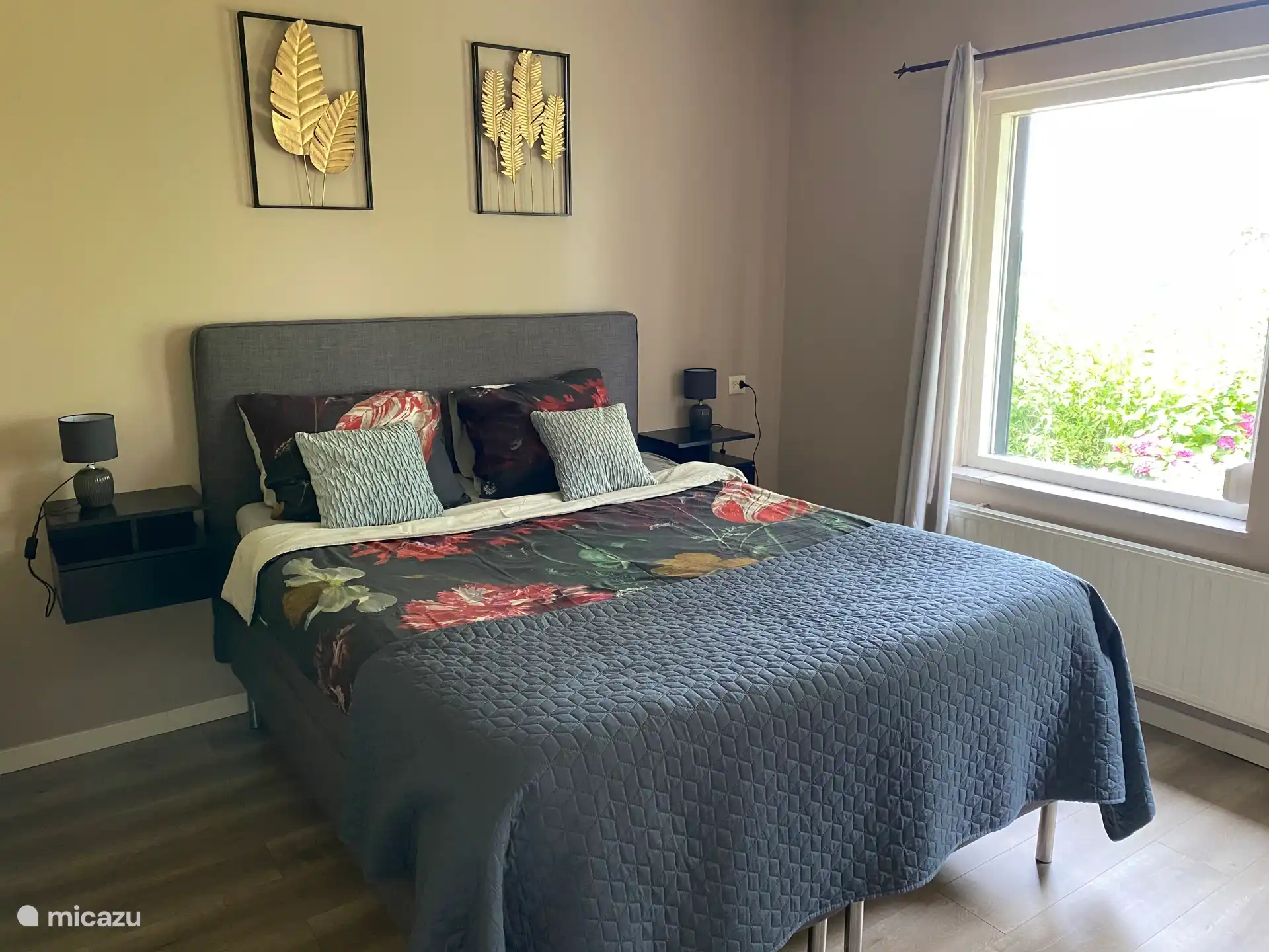 Slaapkamer 1 op benedenverdieping
