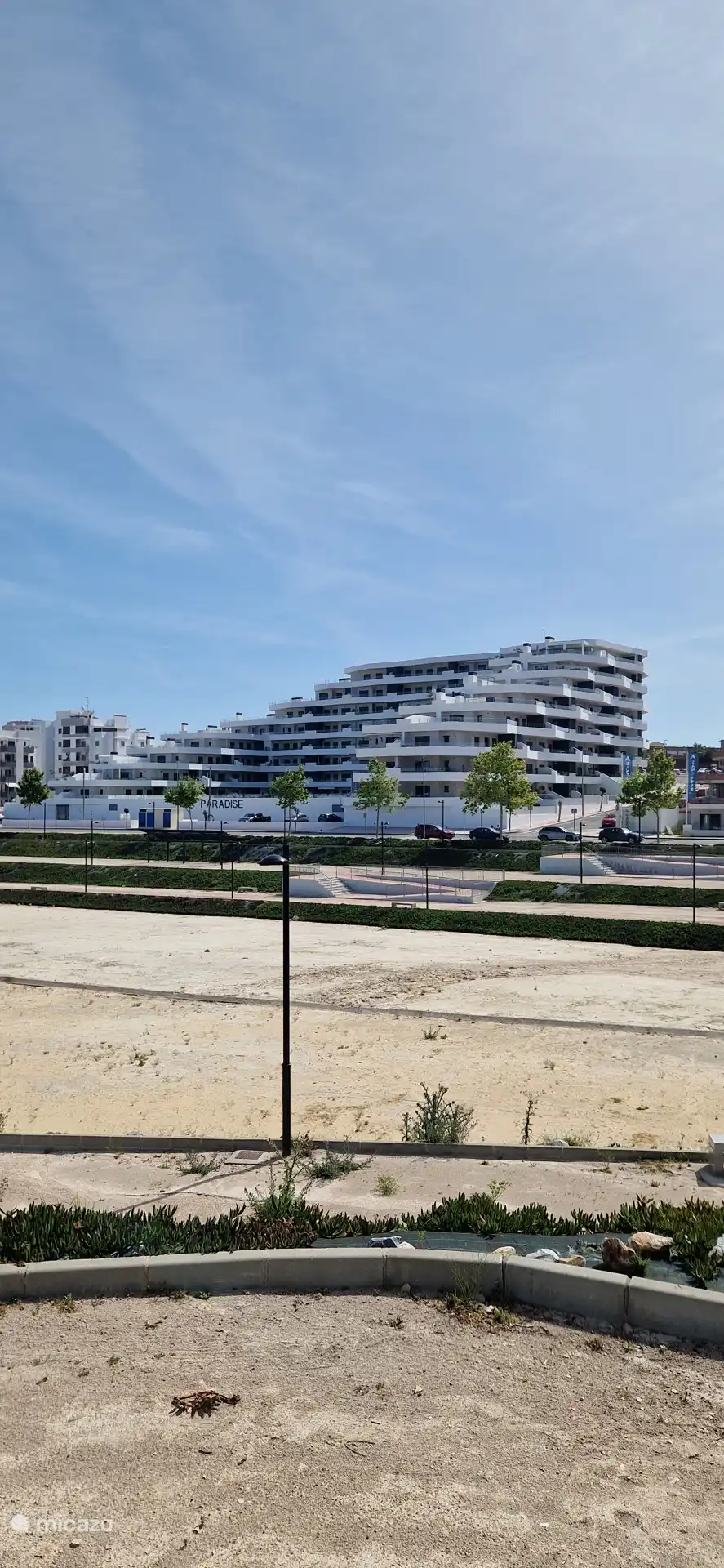 En el lado suroeste, justo en la cuarta planta, está nuestro apartamento