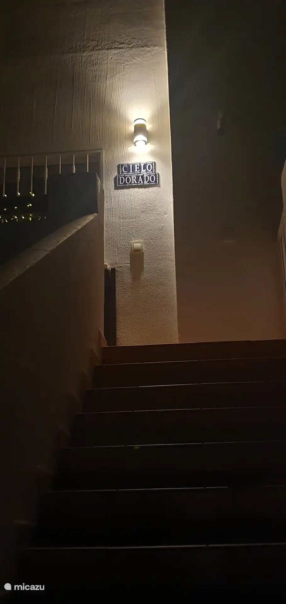 Welkom bij Cielo Dorado! ????
Bij aankomst wacht een warm welkom in ons sfeervolle Ibiza-appartement. Alles is met zorg voorbereid om jullie een heerlijke vakantie vol comfort, ontspanning en onverget