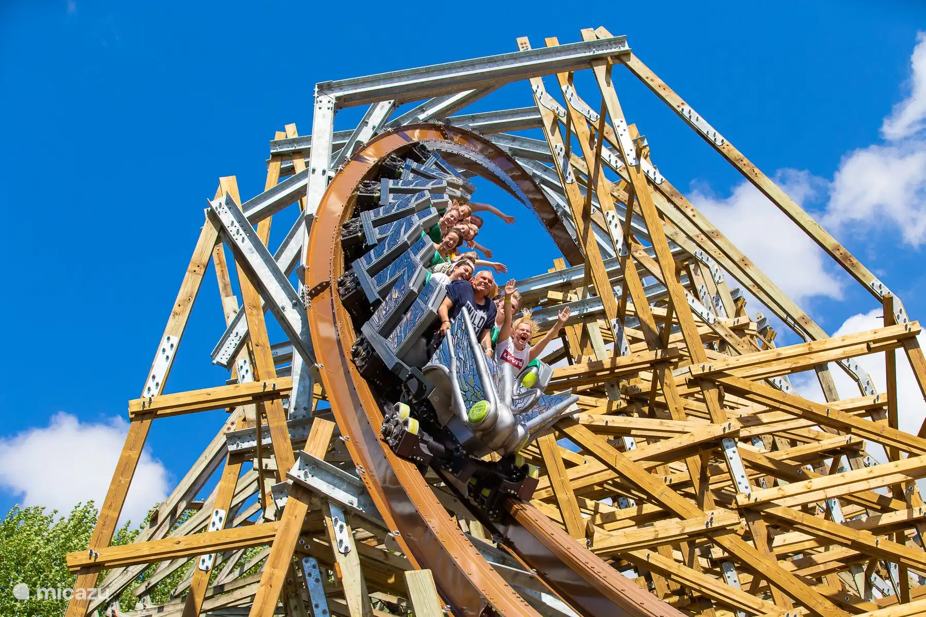 Walibi flevo pretpark op 20 minuten rijden.