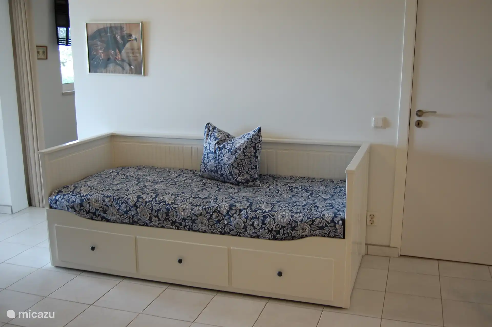 Schlafsofa zum Ausziehen im Apartment