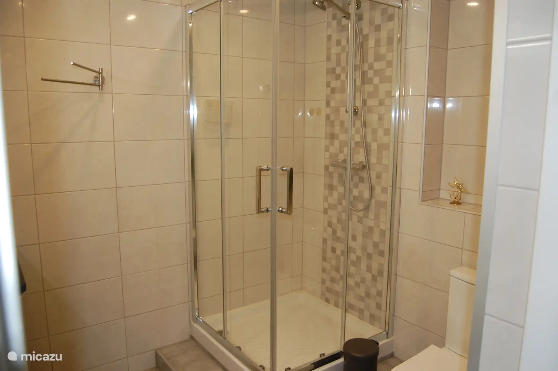 Dusche im Apartment