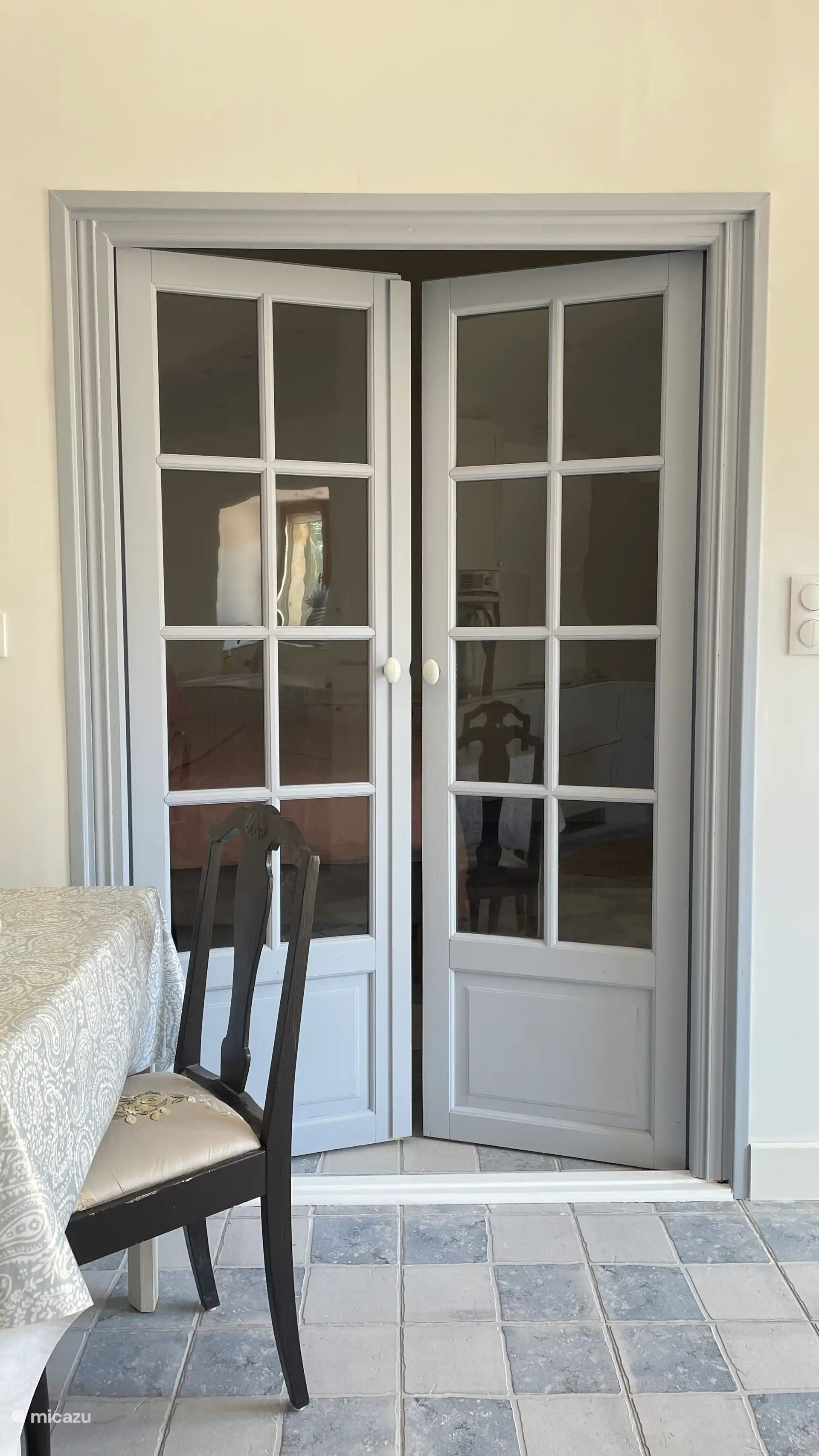 Franse deur naar de slaapkamer.