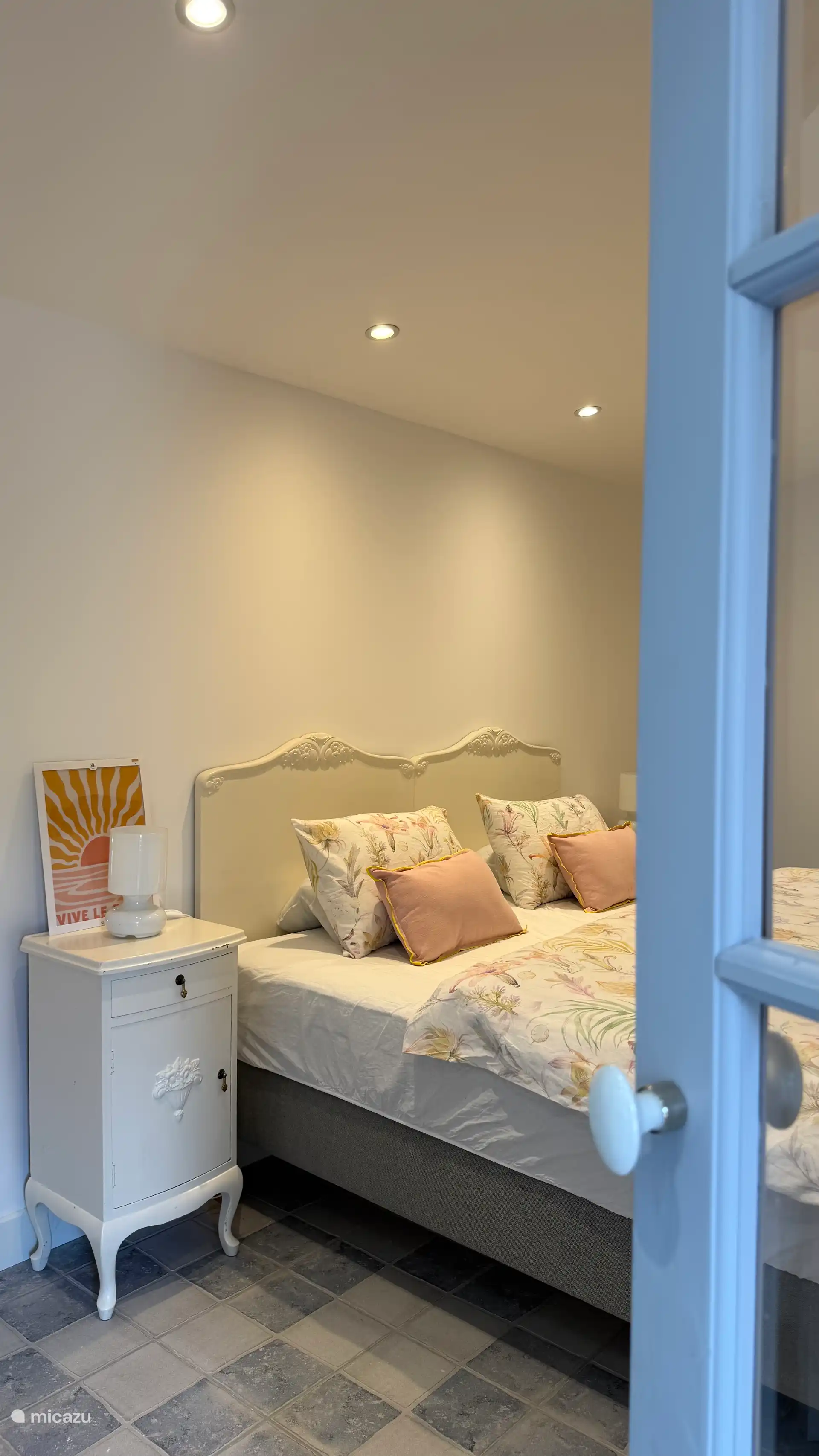 Slaapkamer voor 2. Kingsize bed. 