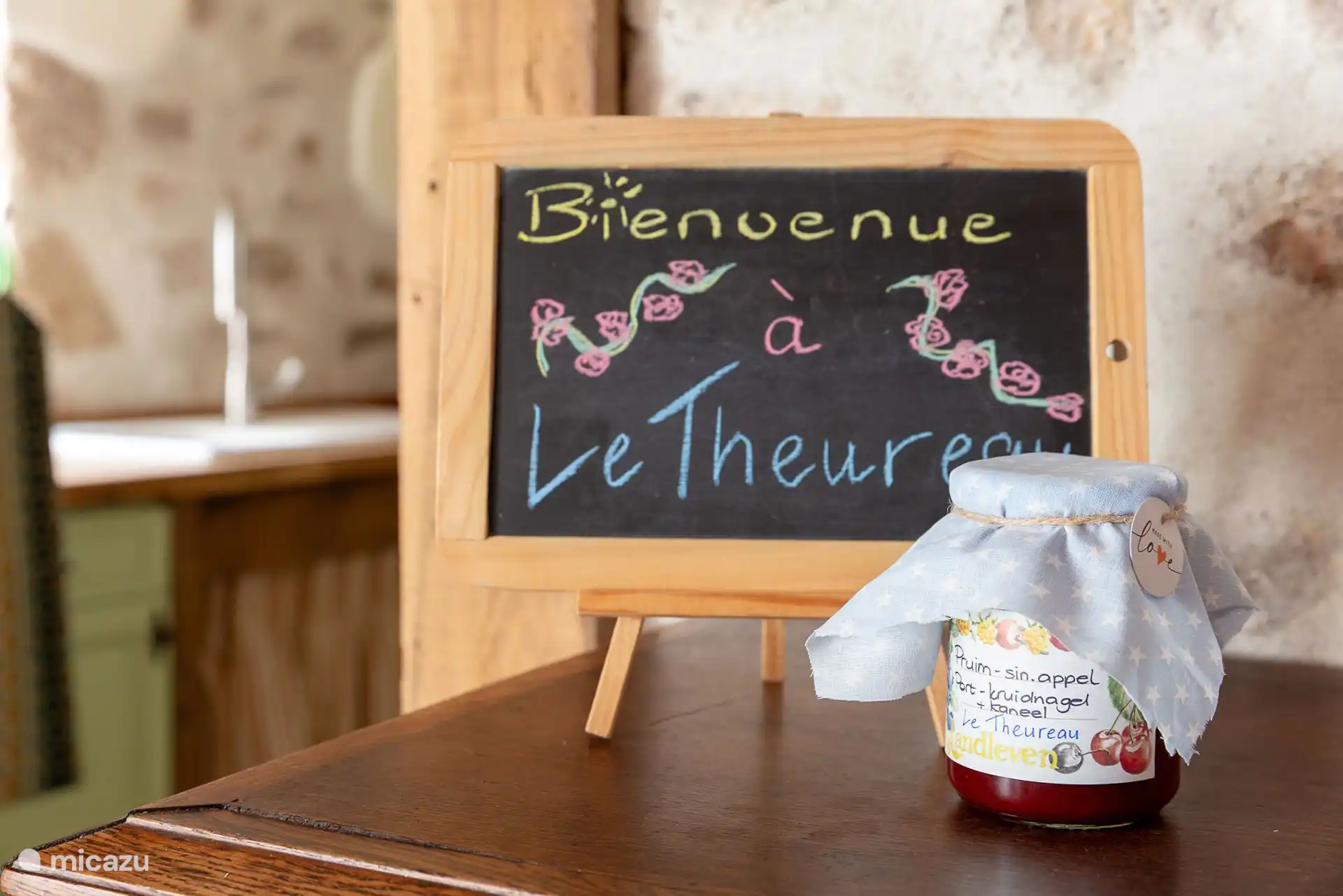 Bei der Ankunft bieten wir köstliche hausgemachte Brioche und Marmelade an! 