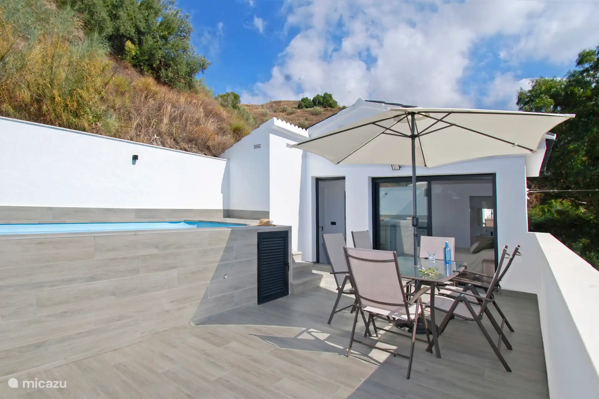 Location, environment, décor and privacy form one wonderful whole.