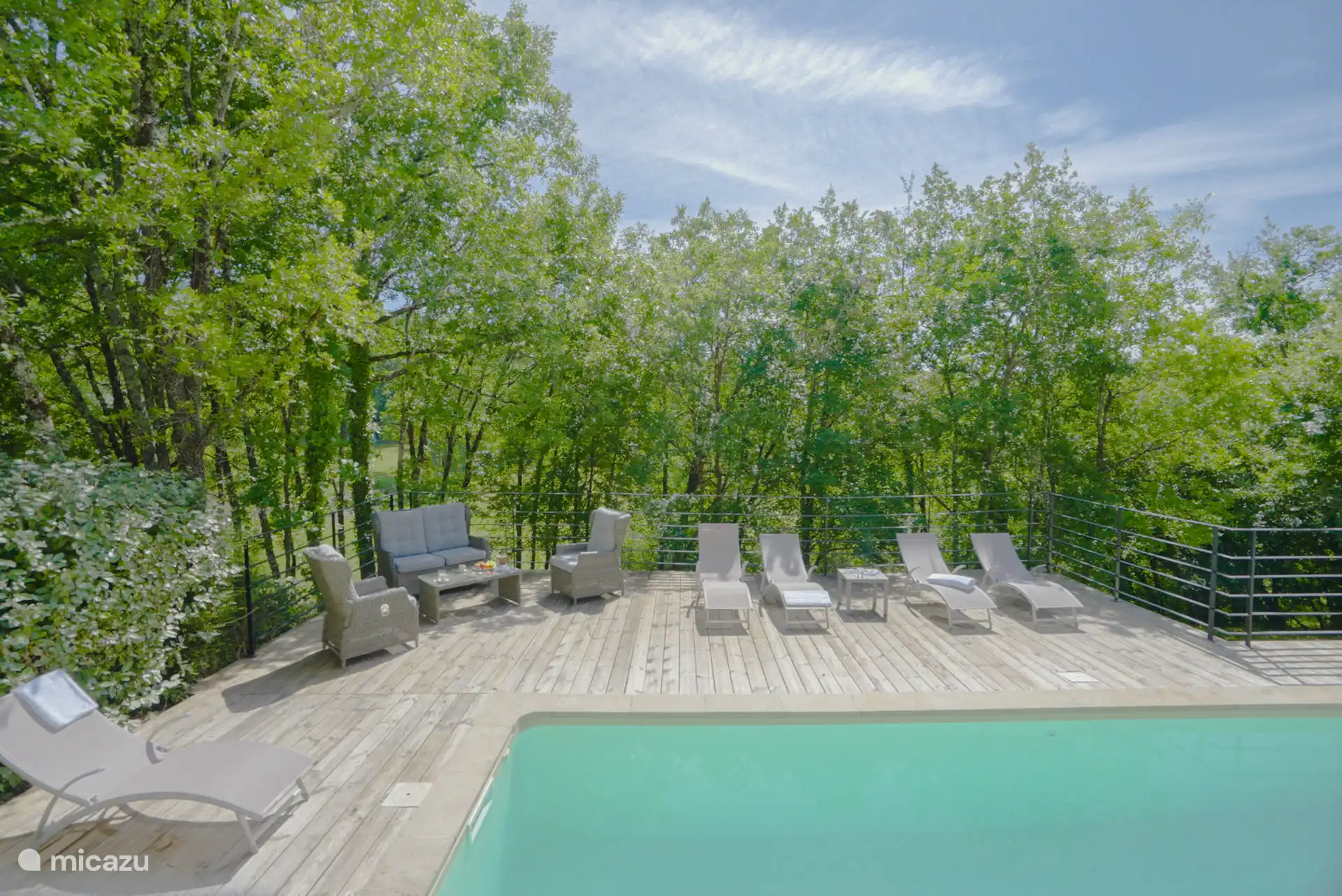 Swimming pool and terrace