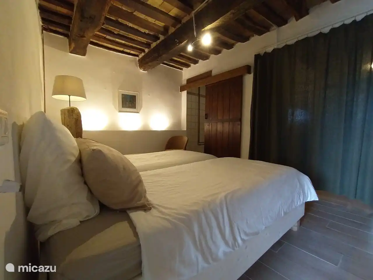 tweede slaapruimte
grenst aan badkamer en keuken