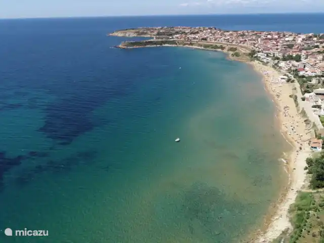 Location de Vacances Italie, Calabre, Capo Rizzuto, appartement - Casa Bahati Vue d'ensemble de la plage du village Capo Rizzuto.
