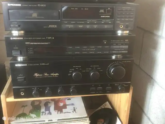 Panorama des technologies vertes | Belgique, Ardennes, Herbeumont - maison de vacances système stéréo avec lecteur CD et pick-up