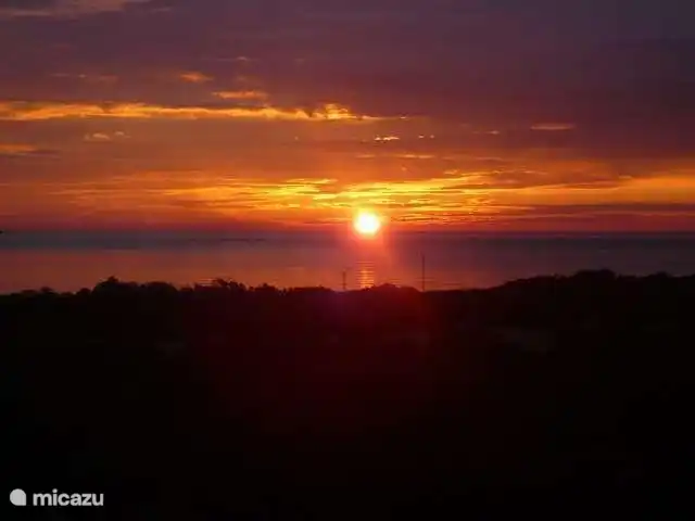 Amanecer visto desde el balc&#243;n