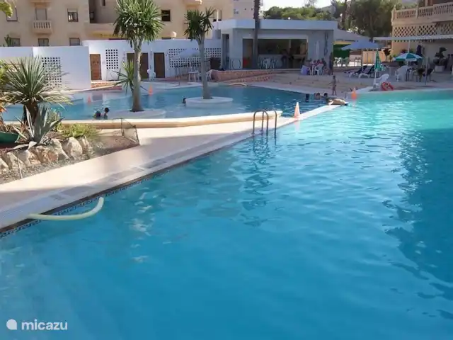Playa Moncayo en España, Costa Blanca, Guardamar del Segura - apartamento piscina, ideal para familias con niños, supervisada por un socorrista