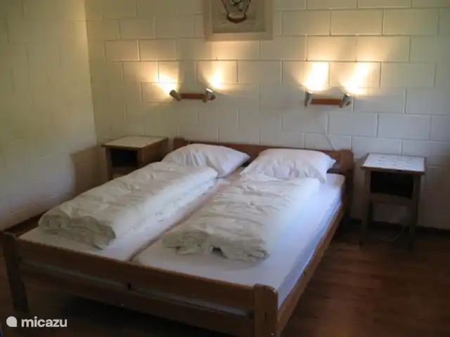 Snowview Lodge | Belgique, Ardennes, Medendorf - manoir / château 1 chambre avec un lit double.