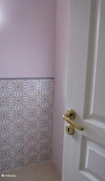 détail des toilettes invités