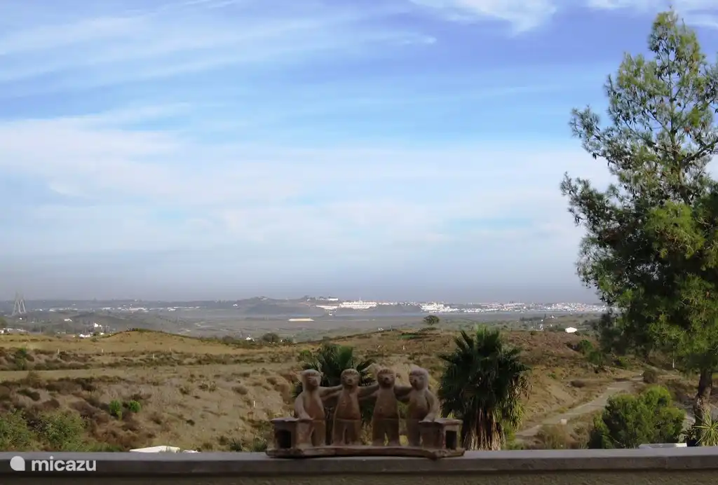 Vues sur le fleuve Guadiana, une excursion en bateau sur celui-ci est recommandée.