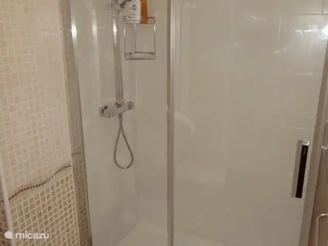 Maison de vacances Rascasa 2/5 à La Mata. | Espagne, Costa Blanca, La Mata - appartement La douche à l'italienne avec douche pluie