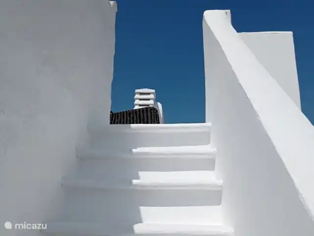 Villa Dénia | Espagne, Costa Blanca, Dénia - maison de vacances Escalier vers le ciel. 
Vidéo de Bajo la Tormenta Salsa Gigantes.
C’est l’intention.
Regardez. Amusez-vous.