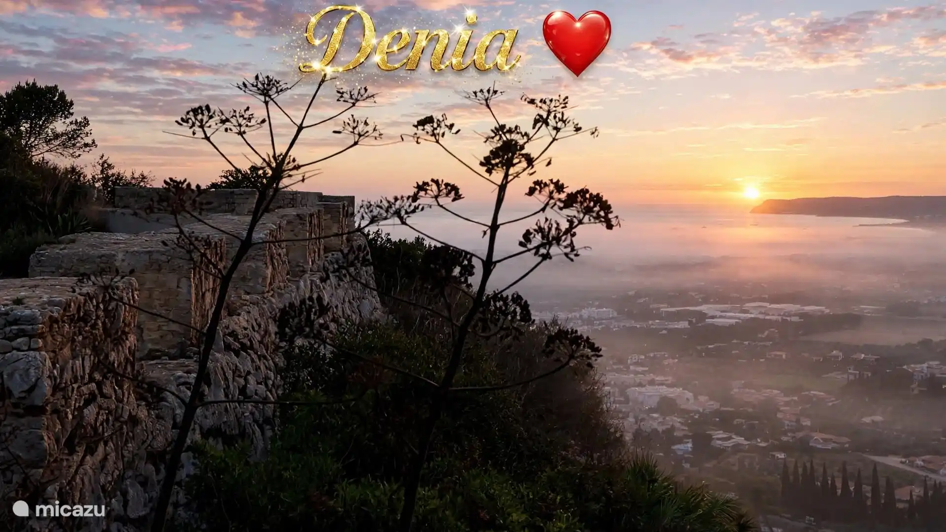 Amanecer sobre Denia 