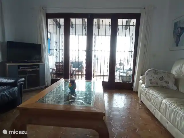Villa Dénia | Espagne, Costa Blanca, Dénia - maison de vacances la porte de la véranda avec les ferronneries décoratives d'origine.